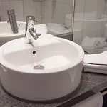 فندق نوفينا تيليبارك 4*