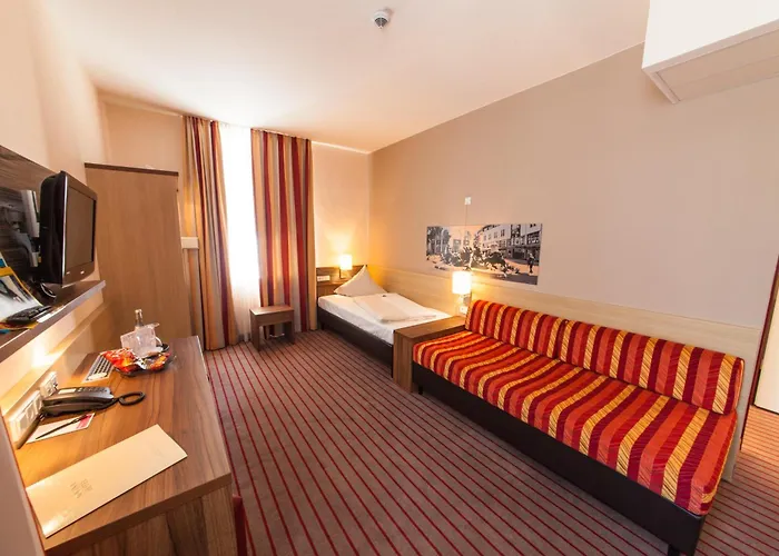 Hotel Novina Tillypark Neurenberg