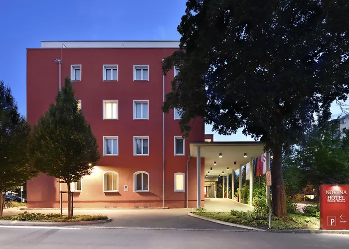 Novina Tillypark 4*