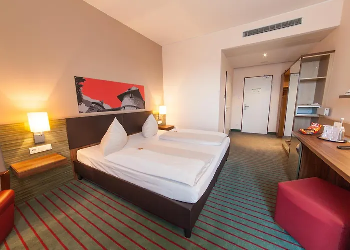 Hotel Novina Tillypark Neurenberg