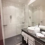 Hotel Novina Tillypark