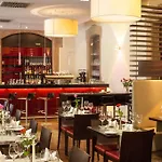 Hotel Novina Tillypark