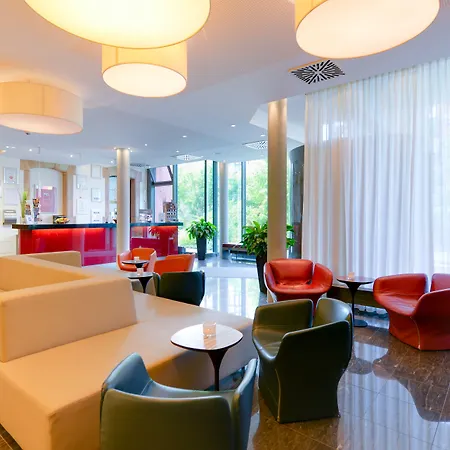 Novina Tillypark 4* נירנברג