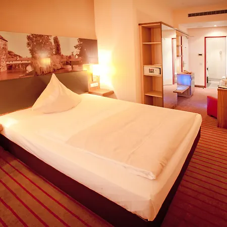 Novina Tillypark Hotel Norymberga