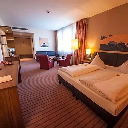 Hotel Novina Tillypark