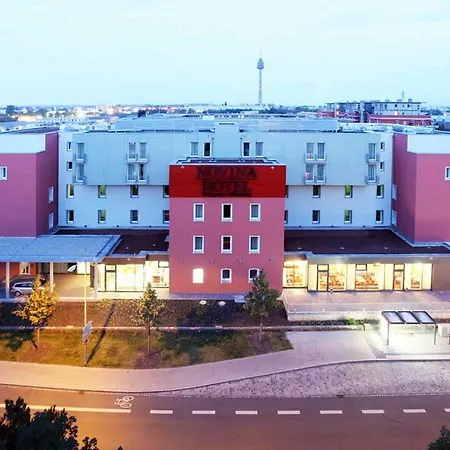 Novina Tillypark Hotel 4*