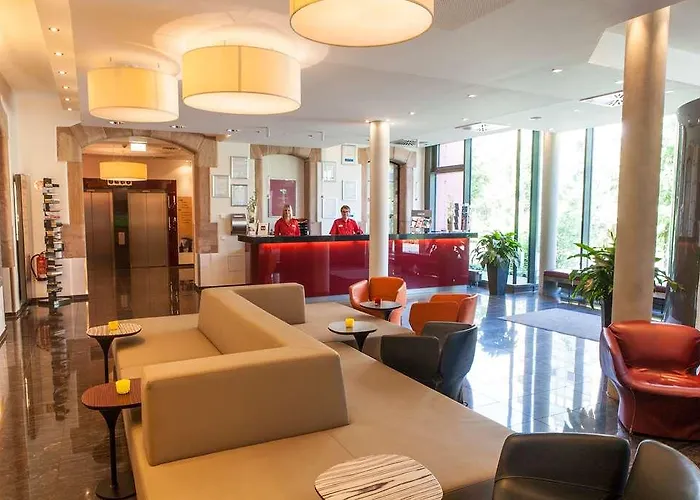 Hotel Novina Tillypark 4*